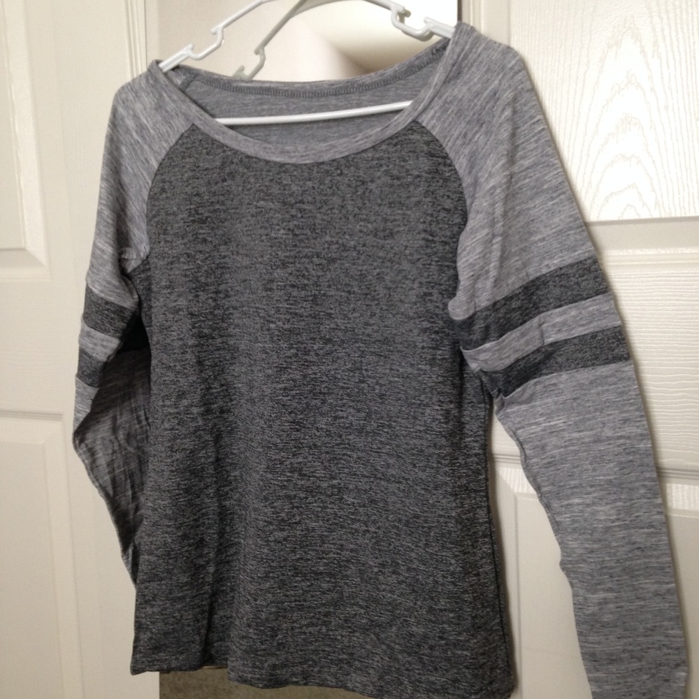 Grey Round Neck Long Sleeve Patchwork T Shirt